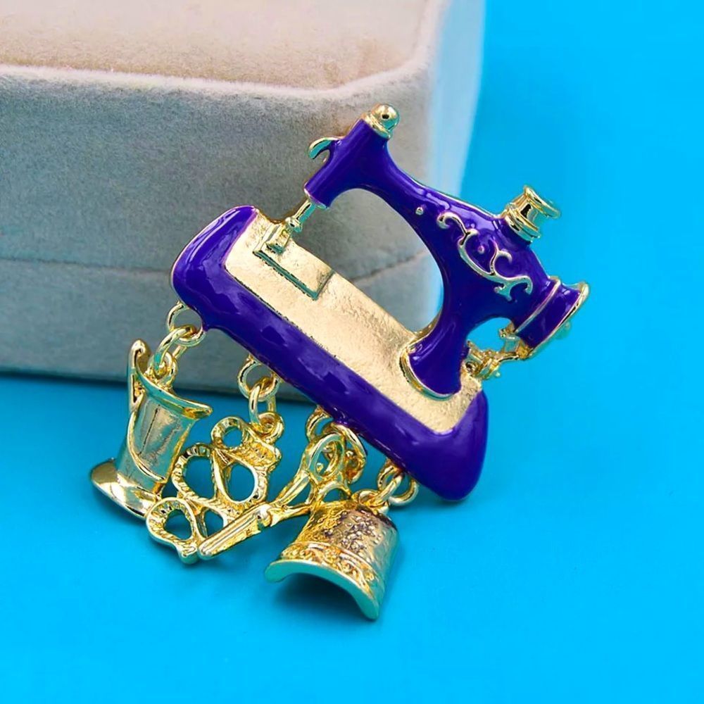 Sewing Machine Brooch - Picture 7 of 10